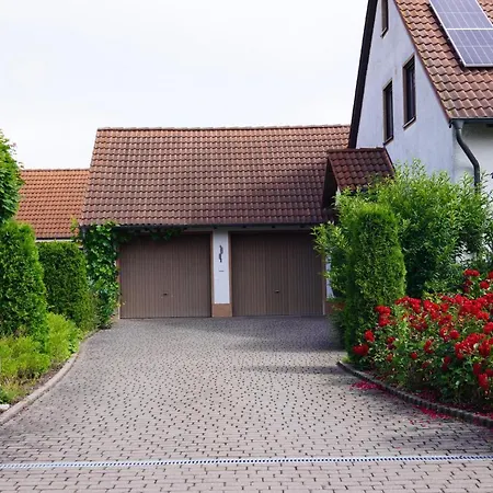 Ferienwohnung Seitz Апартаменты Вольфрамс-Эшенбах